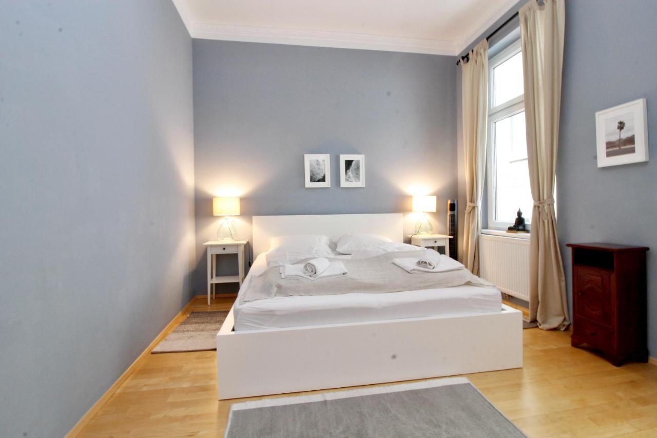 Classy Apartment In The Heart Of Vienne Extérieur photo