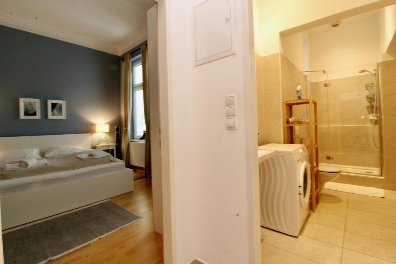 Classy Apartment In The Heart Of Vienne Extérieur photo