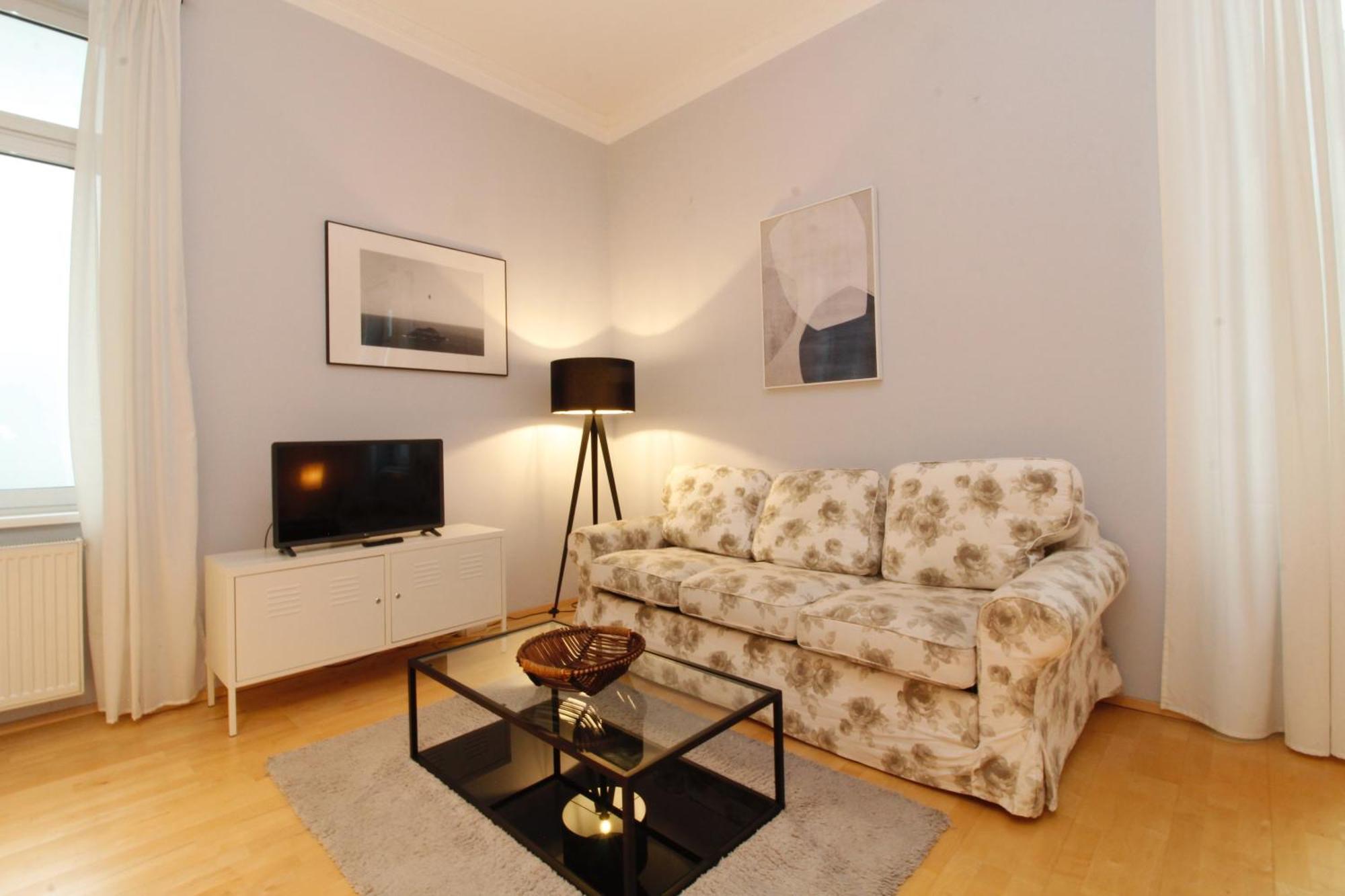Classy Apartment In The Heart Of Vienne Extérieur photo